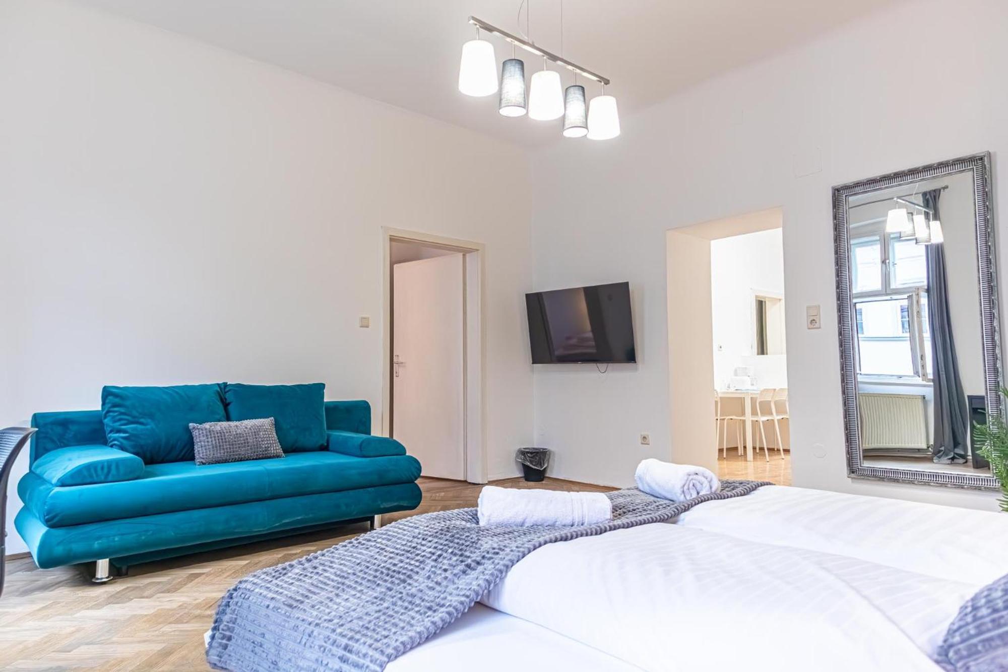 Spacious 2Br Apt -Near Wiener Stadthalle Burggassewiener Well Located Buitenkant foto