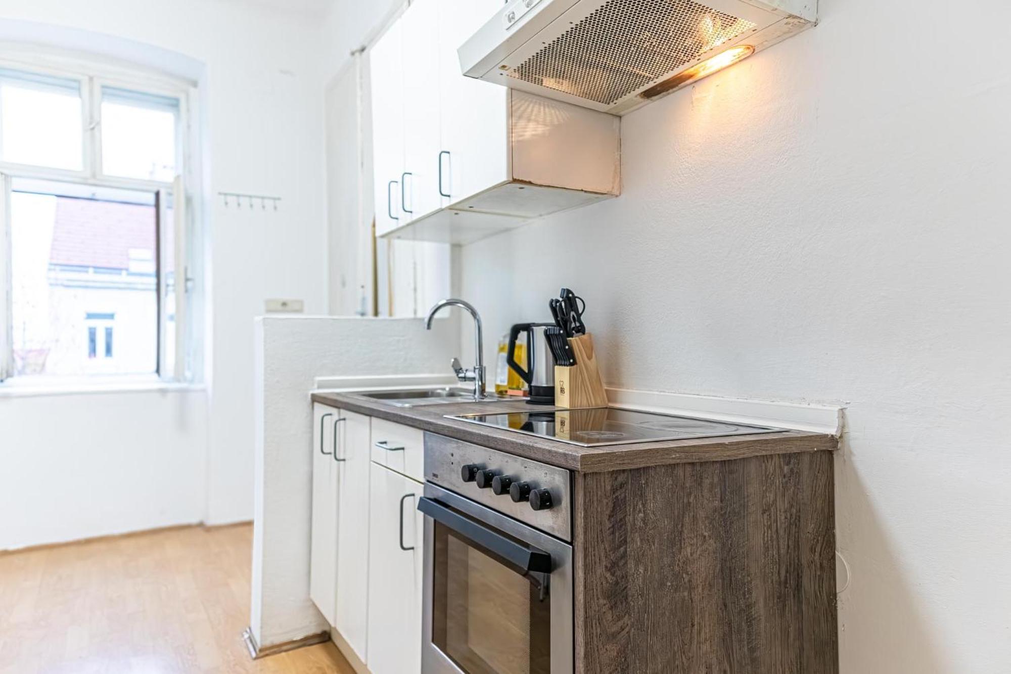 Spacious 2Br Apt -Near Wiener Stadthalle Burggassewiener Well Located Buitenkant foto
